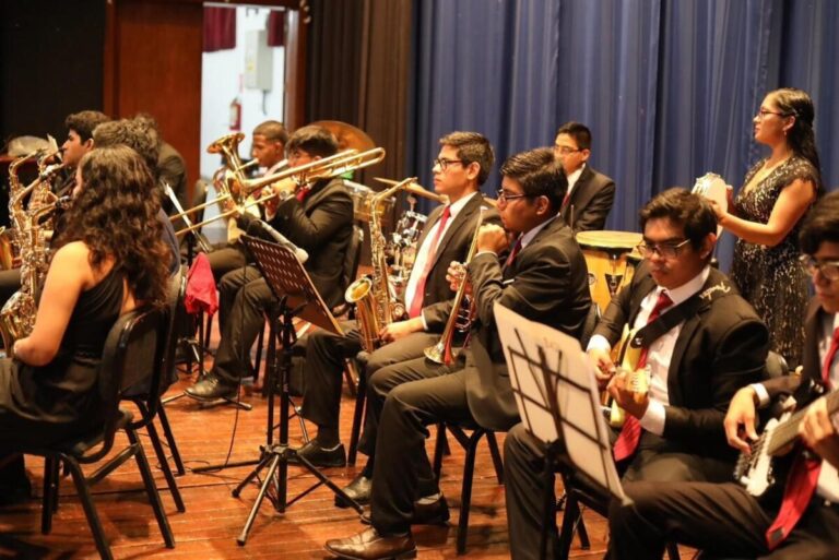 Orquesta Sinfónica Municipal de Piura ofrecerá su IV concierto de temporada en el Club Grau La presentación se realizará este jueves desde las 8:00 p. m. como parte de los tradicionales Jueves Culturales. El ingreso será libre para el público.