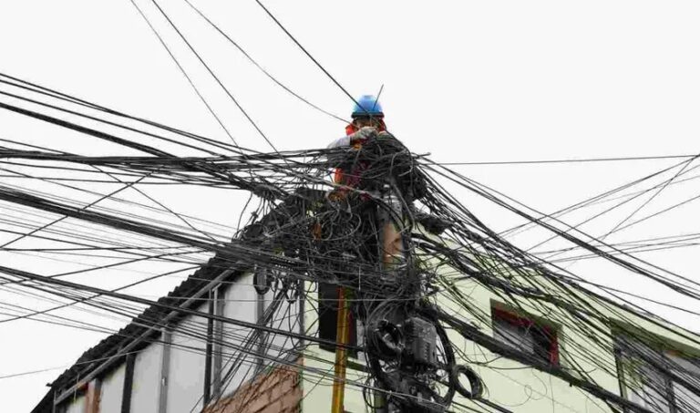 Conoce las diferencias entre las redes eléctricas y de telecomunicaciones