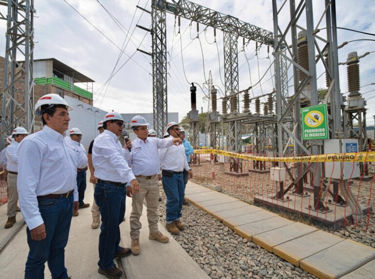 Enosa fortalece coordinación con autoridades para ejecutar proyectos de electrificación La empresa coordinó acciones con gobiernos regionales, municipalidades e instituciones públicas para fortalecer la infraestructura eléctrica y promover iniciativas en beneficio de la población.