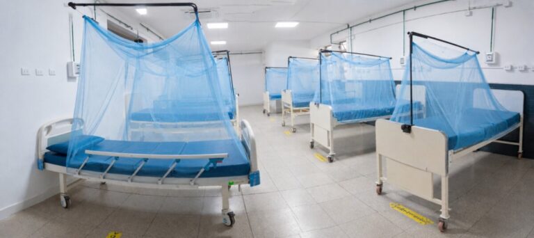 EsSalud refuerza vigilancia clínica ante incremento de casos de dengue en la región La Red Asistencial reporta 662 casos acumulados hasta la semana epidemiológica 29. Se ha fortalecido la atención médica y la vigilancia epidemiológica ante la circulación del serotipo III y la presencia de casos graves.