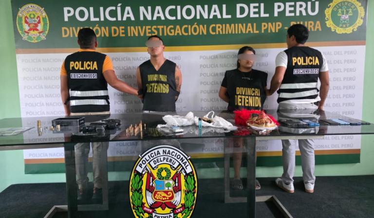 Detienen a presuntos integrantes de “Los Barberos de Los Polvorines” con droga, municiones y réplicas de armas La intervención se realizó la tarde del último jueves en el A.H. Los Polvorines