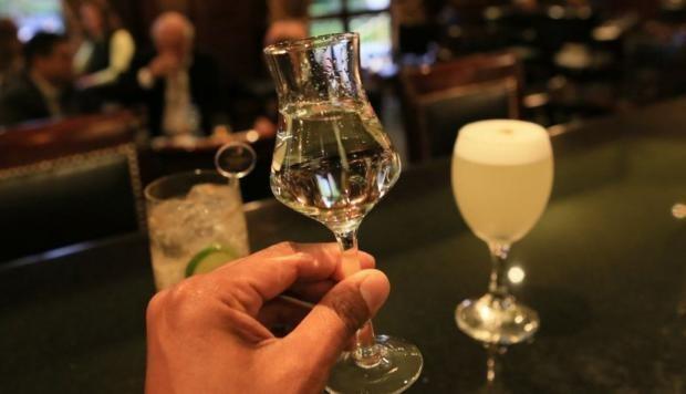 Día del Pisco: Perú incrementa producción de la bebida bandera, pero caen exportaciones TITULAR: Día del Pisco: Perú incrementa producción de la bebida bandera, pero caen exportaciones