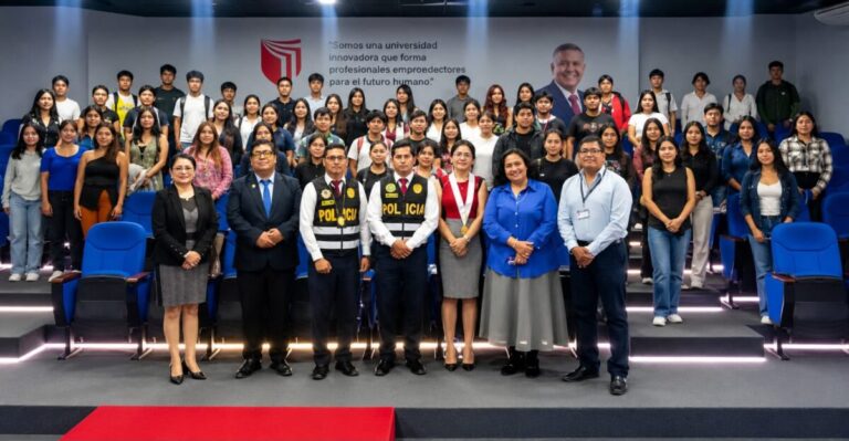 Estudiantes de Derecho de la UCV Piura reciben capacitación para prevenir la trata de personas Especialistas del Distrito Fiscal de Piura brindaron herramientas para identificar este delito y fortalecer la atención a las víctimas desde un enfoque de derechos humanos.