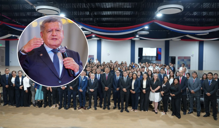 César Acuña celebra su cumpleaños junto a la comunidad de la Universidad César Vallejo Como parte de la jornada, estudiantes, docentes y colaboradores participaron en misas de agradecimiento.