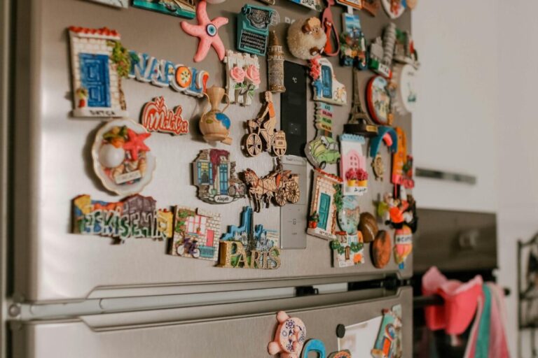 ¿Es bueno colocar imanes en tu refrigeradora?