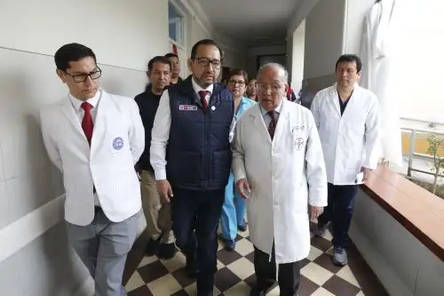 Minsa anuncia “torre de control” para supervisar equipos médicos del país La gestión de Luis Dyer anunció medidas para reducir las demoras en citas y cirugías, digitalizar procesos, fortalecer las postas médicas y ampliar la capacidad de respuesta ante El Niño.