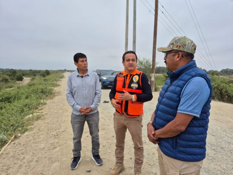 Presidente de la Cámara de Diputados fiscaliza puntos críticos en Piura y exige acelerar obras ante el Fenómeno El Niño Presidente de la Cámara de Diputados fiscaliza puntos críticos en Piura y exige acelerar obras ante el Fenómeno El Niño