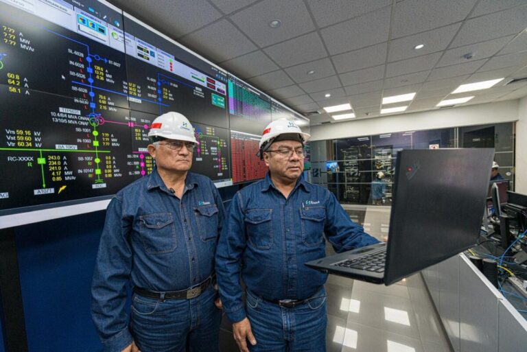 Enosa simula la suspensión preventiva del servicio eléctrico ante posible desborde del Piura