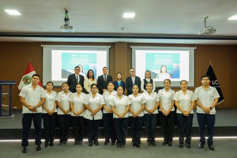 Estudiantes de Enfermería de la UCV Piura fortalecerán su formación profesional en Italia Durante su permanencia en el país europeo, los estudiantes desarrollarán actividades académicas y realizarán prácticas clínicas en el Hospital Humanitas de Pieve Emanuele.