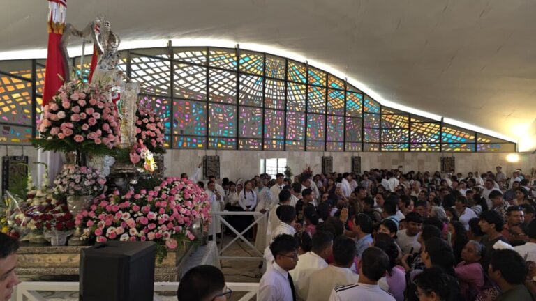 La celebración eucarística fue presidida por monseñor Luciano Maza Huamán, arzobispo de Piura y Tumbes.