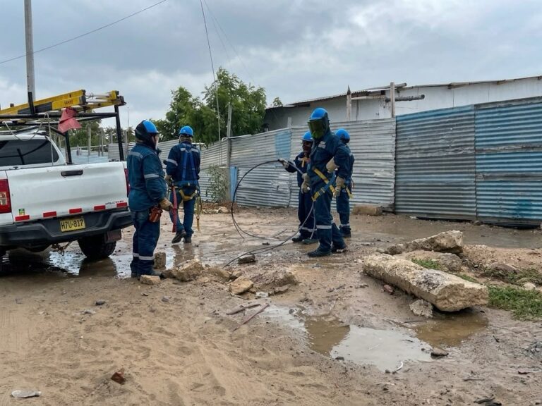 Conexiones clandestinas provocan cortes de luz en Piura durante las lluvias La empresa recordó que el hurto de energía y las conexiones clandestinas constituyen un delito, por lo que aplicará las medidas administrativas, civiles y penales.