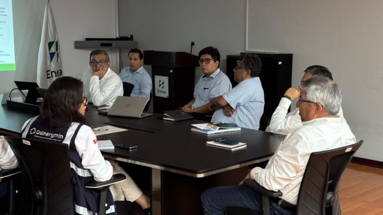 ENOSA refuerza postes y redes eléctricas en Piura y Tumbes ante el Fenómeno El Niño