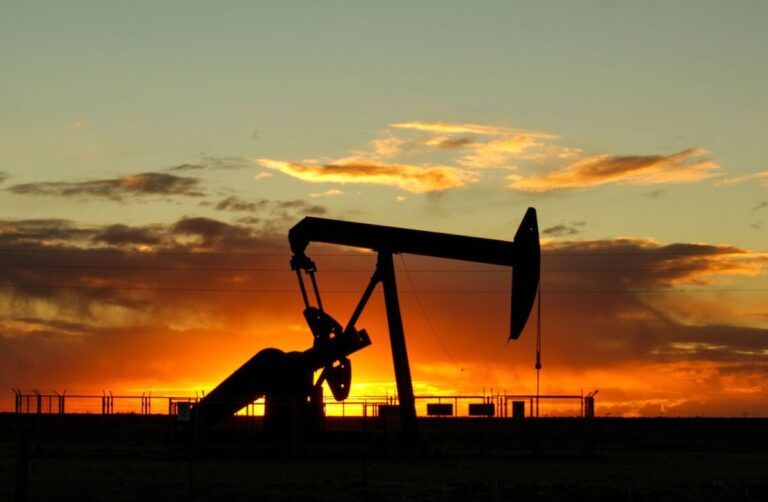 Empresas de minería, hidrocarburos y energía se anticipan a El Niño con planes de prevención de riesgos Empresas de minería, hidrocarburos y energía se anticipan a El Niño con planes de prevención de riesgos