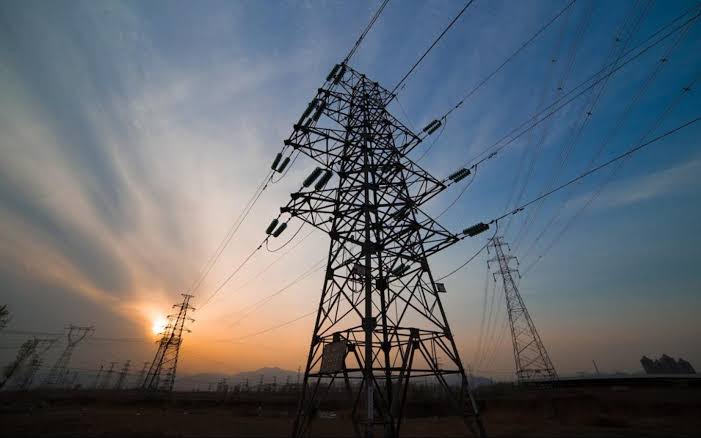Butrón explicó que cerca de la mitad de la electricidad consumida en el norte proviene de la zona centro del país.