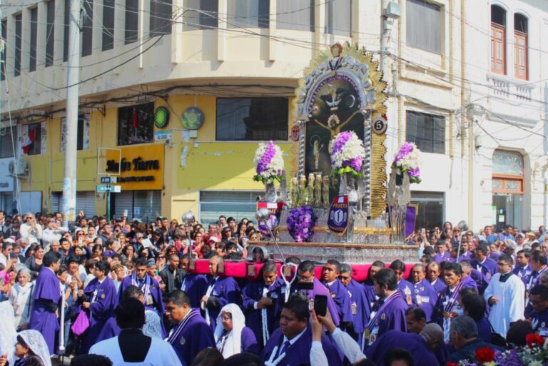 Señor de los Milagros: cinco procesiones, dos distritos y una ruta que cierra el 1 de noviembre